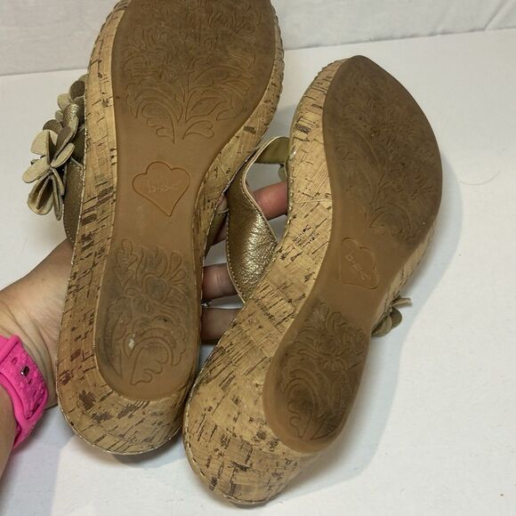 BOC Born Concept Womens Sandals Size 11M Gold Floral Leather Cork Wedge - Picture 5 of 7